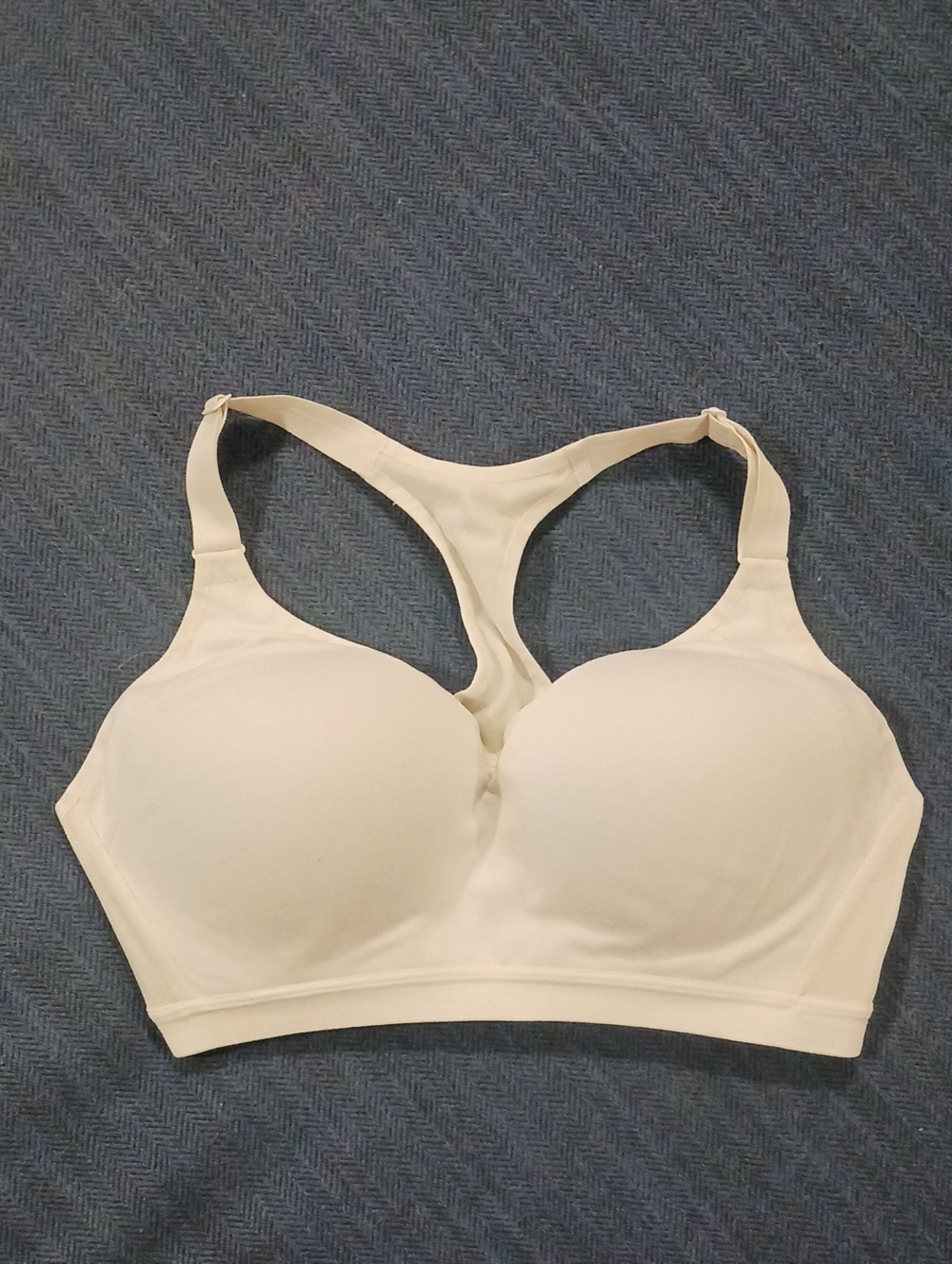 VICTORIA SPORT WHITE Racerback Wireless Bra - Women Intimates & Sleepwear 36 D